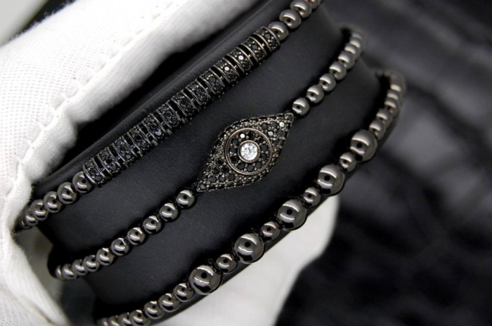 Brooks All Black Eye Woman Set [2]