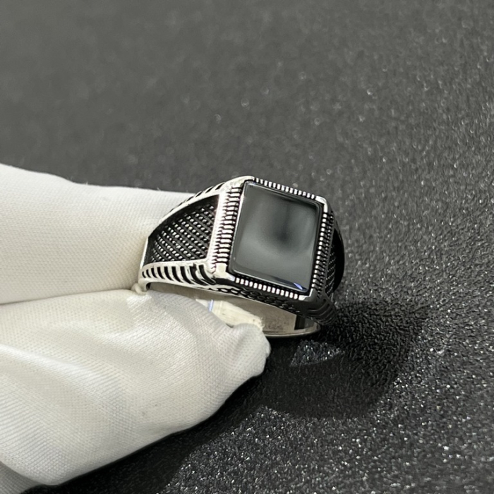 Inel Argint Brooks Black Stone [3]