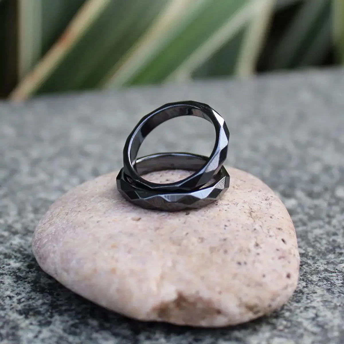 Inel Brooks Black Hematit Diamond Cut [2]