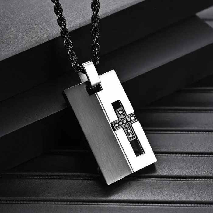 Lant Brooks Cross Black Tag [2]