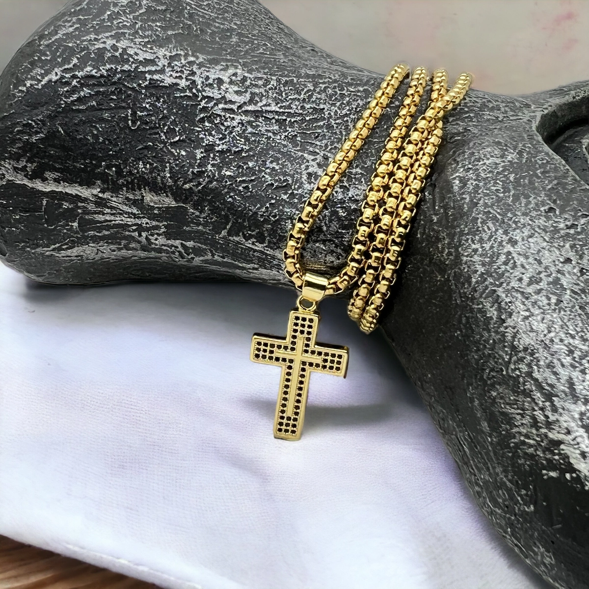 Lant Brooks Gold Cross [3]