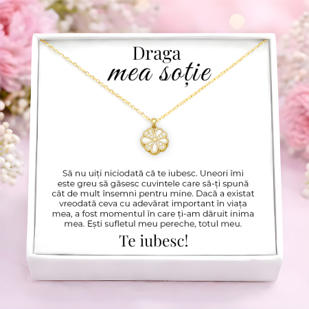 CADOURI SOTIE - Colier Pentru Sotie Pandantiv Cristale Cu Mesaj De Dragoste