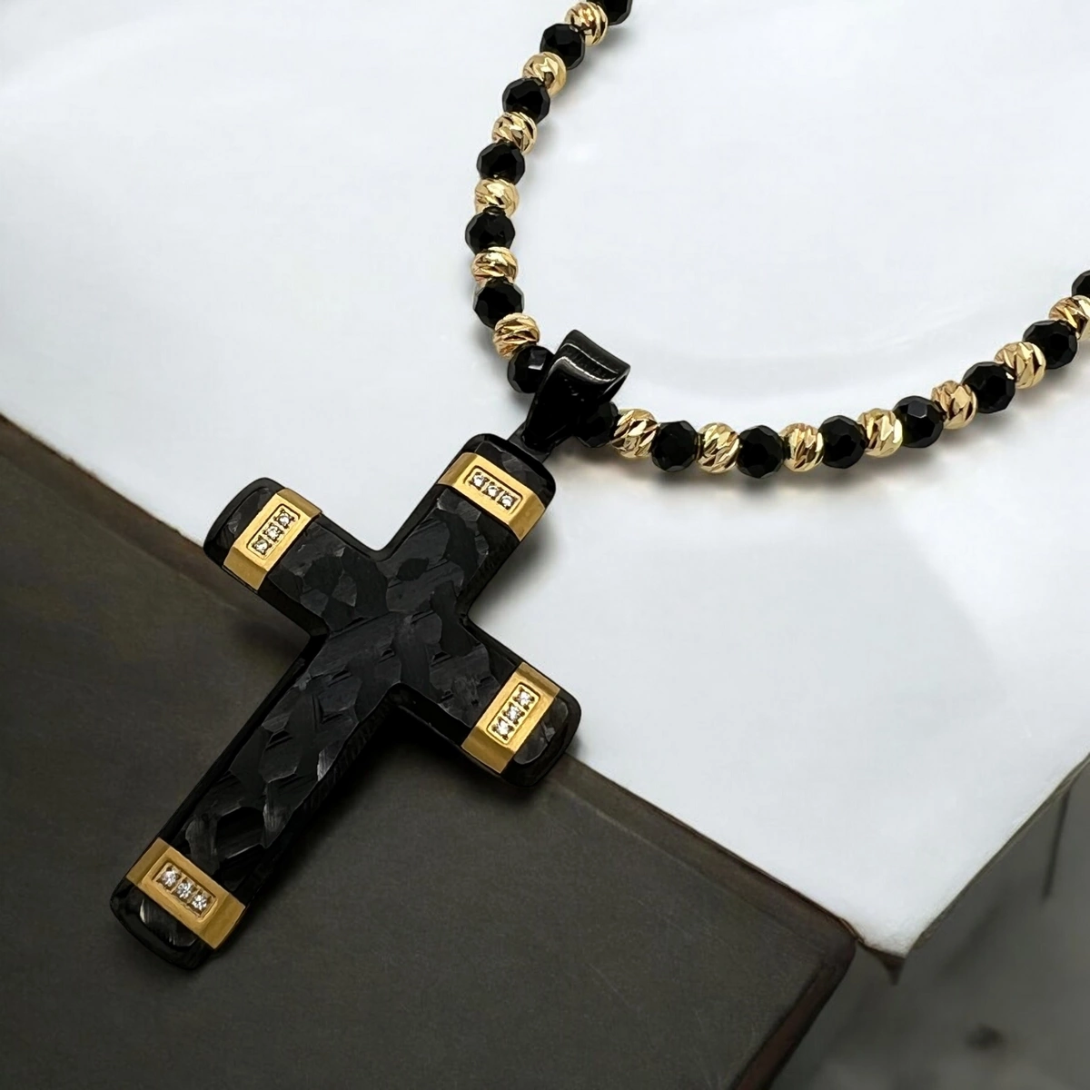 LANTURI CU PANDANTIV - Lant Brooks GoldBlack Cross Menoria