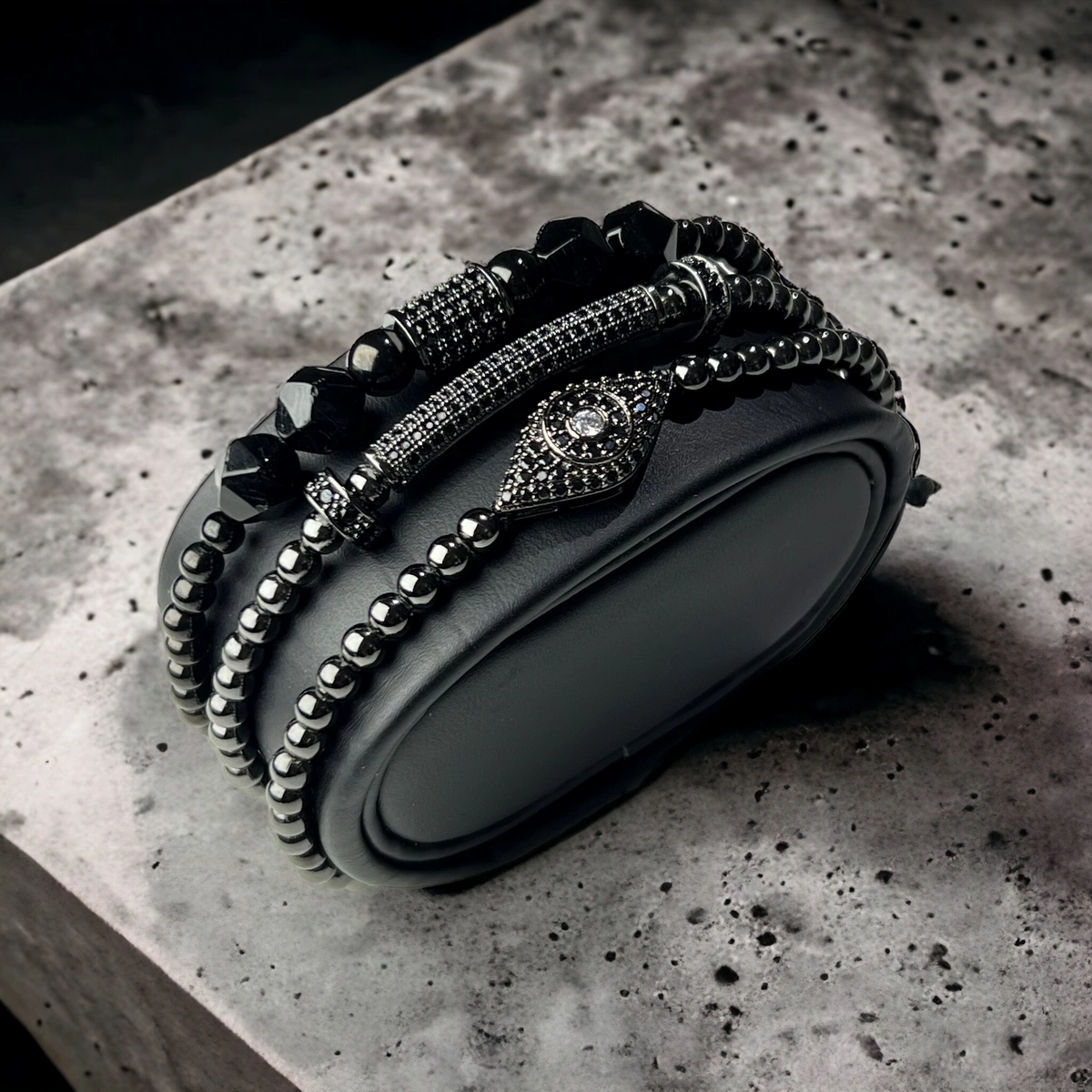 SETURI FULL BLACK - Set 3 Bratari Brooks Full Black Statement