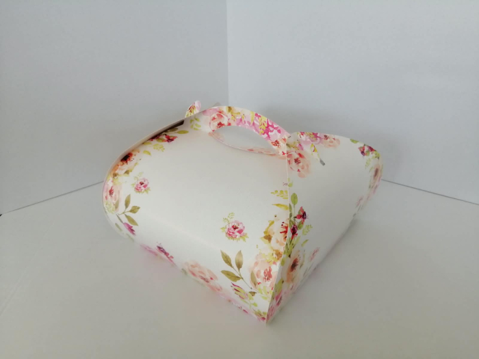 Cutii tort 26 albe tipar flori 50buc/set [2]