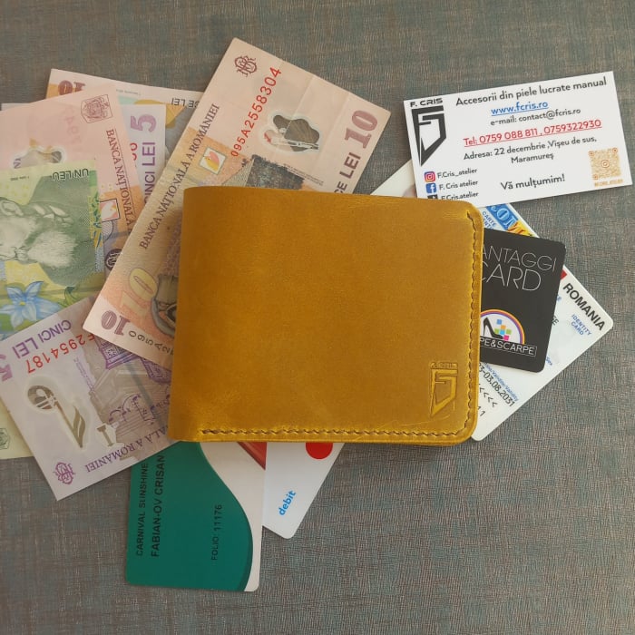 Portofel clasic lucrat si cusut manual din piele naturala [3]