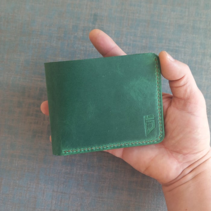 Portofel clasic lucrat si cusut manual din piele naturala [3]