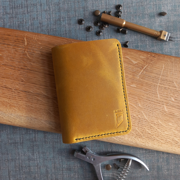 Portofel handmade , cusut manual  , vertical din piele naturala [2]