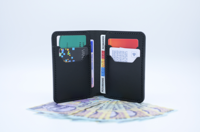 Portofel bărbătesc premium din piele italiană neagră, lucrat manual – Fcris [2]