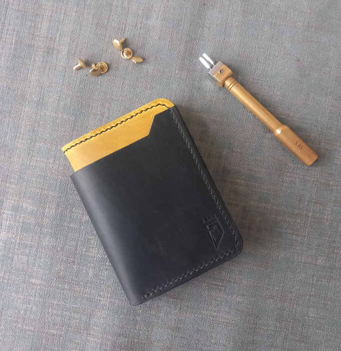 Portofel handmade din piele  naturala [5]