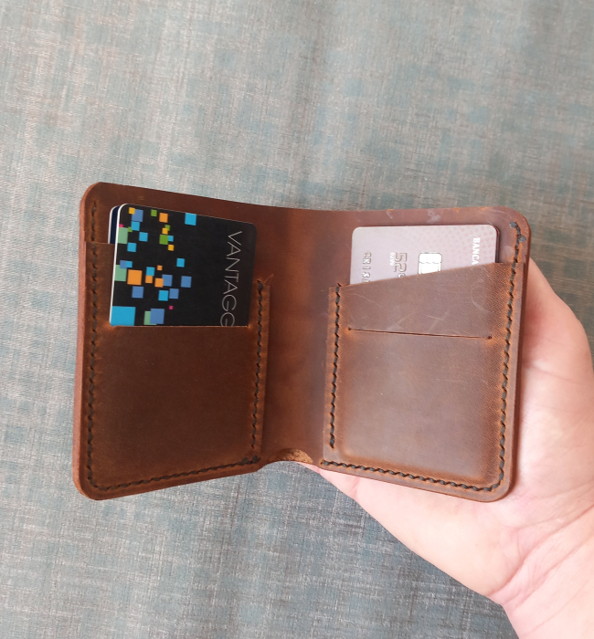 Portofel minimalist din piele – Slim & Util [2]
