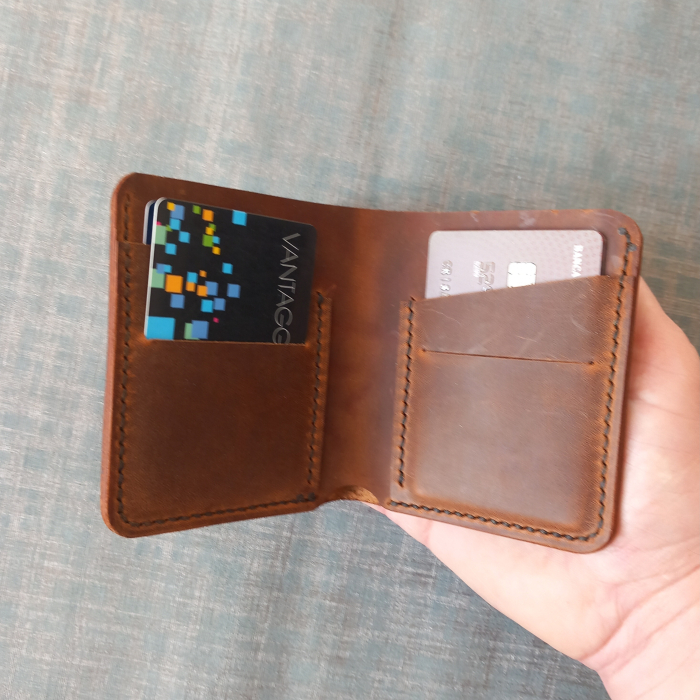 Portofel minimalist din piele – Slim & Util [7]