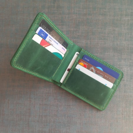 Portofel clasic lucrat si cusut manual din piele naturala [1]