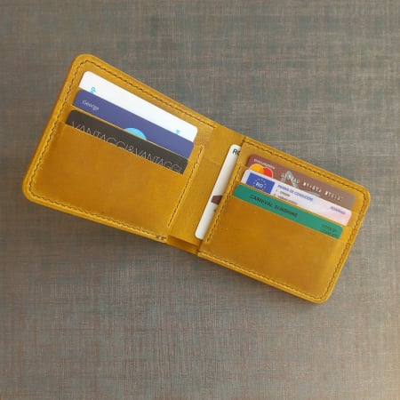 Portofel clasic lucrat si cusut manual din piele naturala [1]