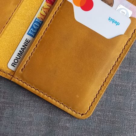 Portofel  din piele naturala cu buzunar exterior pentru bani [1]