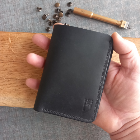 Portofele casual - Portofel handmade , cusut manual  , vertical din piele naturala