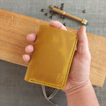 Promotie: -20% la 2 Produse - Portofel handmade , cusut manual  , vertical din piele naturala