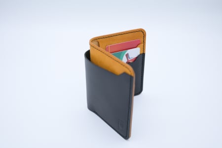 Portofele barbati - Portofel bărbătesc din piele italiană negru și galben, lucrat manual – Fcris Premium