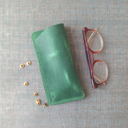 Accesorii diverse - toc-ochelari-din-piele-verde-fcris