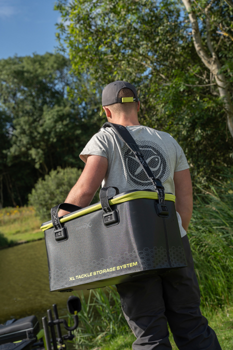 Geanta Matrix EVA Tackle Storage System XL [15]