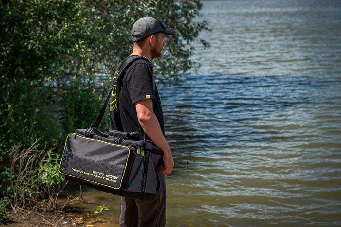 Geanta Pentru Momeala Matrix Ethos Tackle And Bait Bag [16]