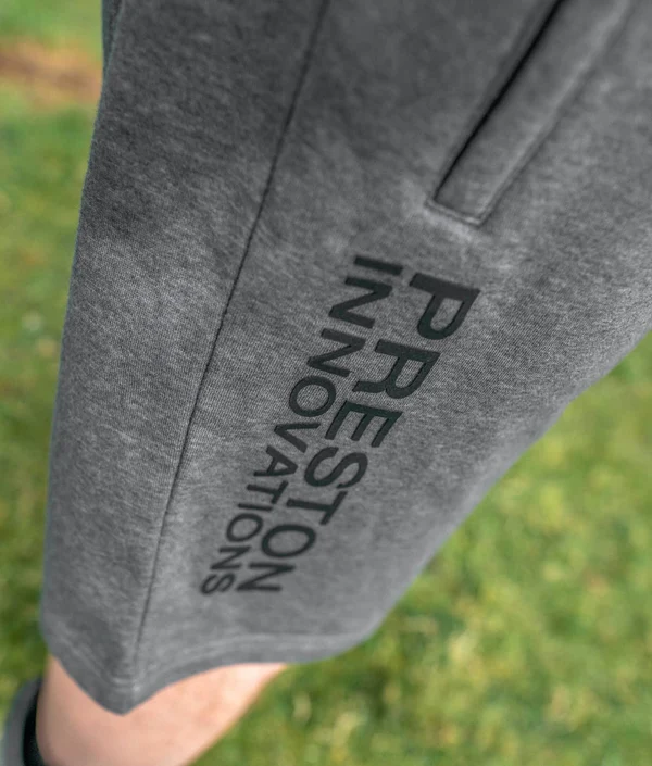 Pantaloni Scurti Preston Lightweight Joggers Shorts [2]
