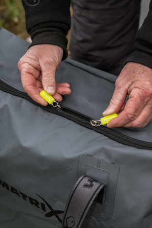 Husa Juvelnic Matrix Aquos Ultra PVC Net Bag [10]