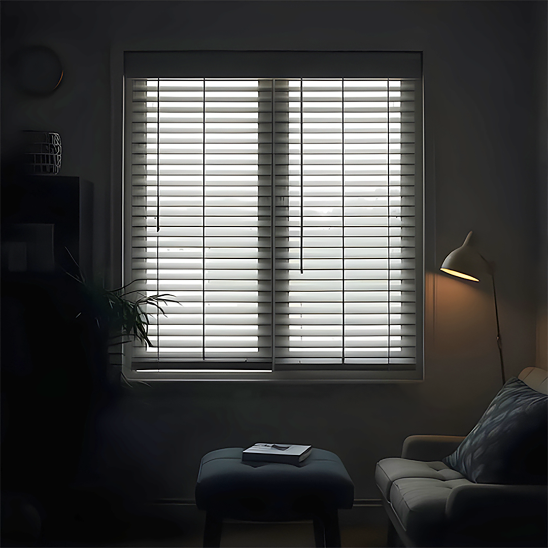 LOCUINTA TA - Fereastra MINIMALISTA 61x61cm