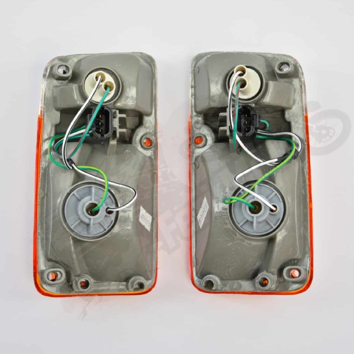 Lampa Semnalizare Dreapta Nissan Patrol Y60 89-95 [3]