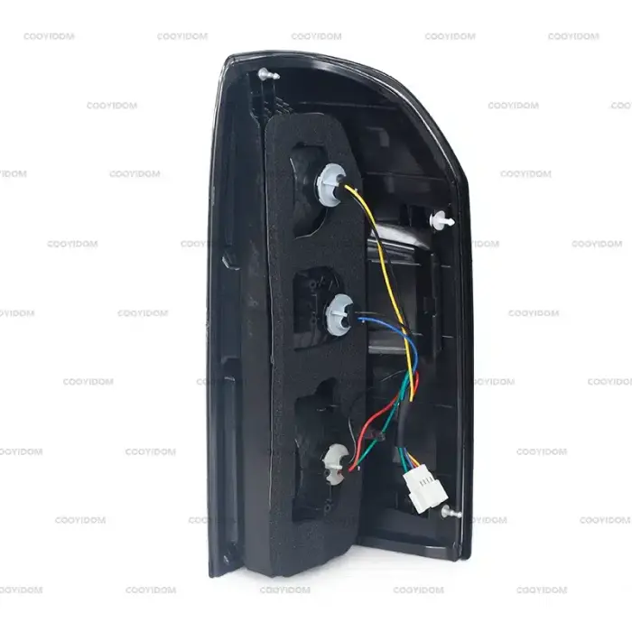 Lampa Spate Pentru Nissan Patrol [3]