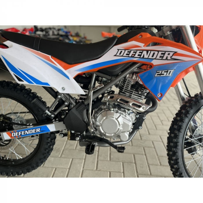 Motocicleta cross Mikilon Defender 250cc 21/18" [8]