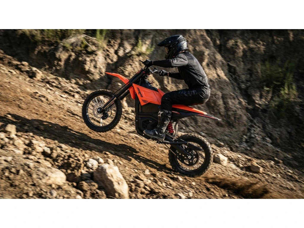 Motocicleta Surron DirtBike PitVolt 6000W 17"/14" 25 Ah Li-Ion,  Negru [12]