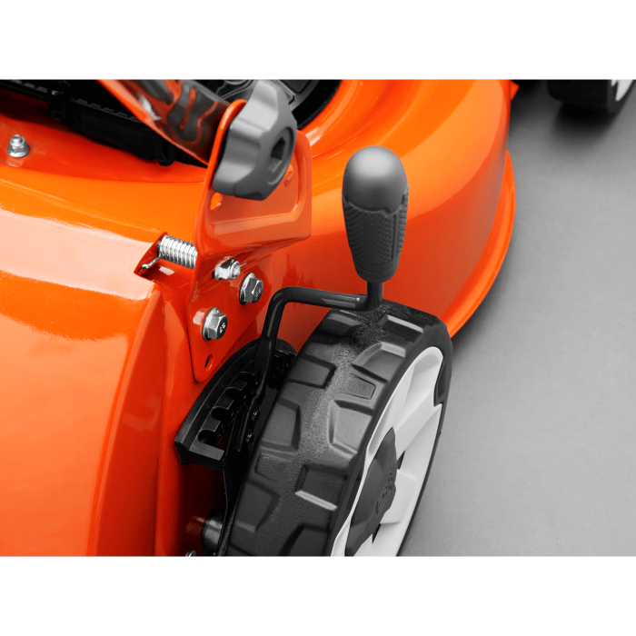 Mașină Tuns Gazon Husqvarna LC 140SP LAWN MOWER [4]