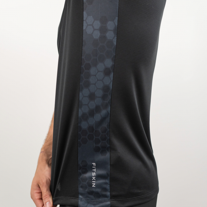 Men Black Camo T-shirt FITSKIN Future [3]
