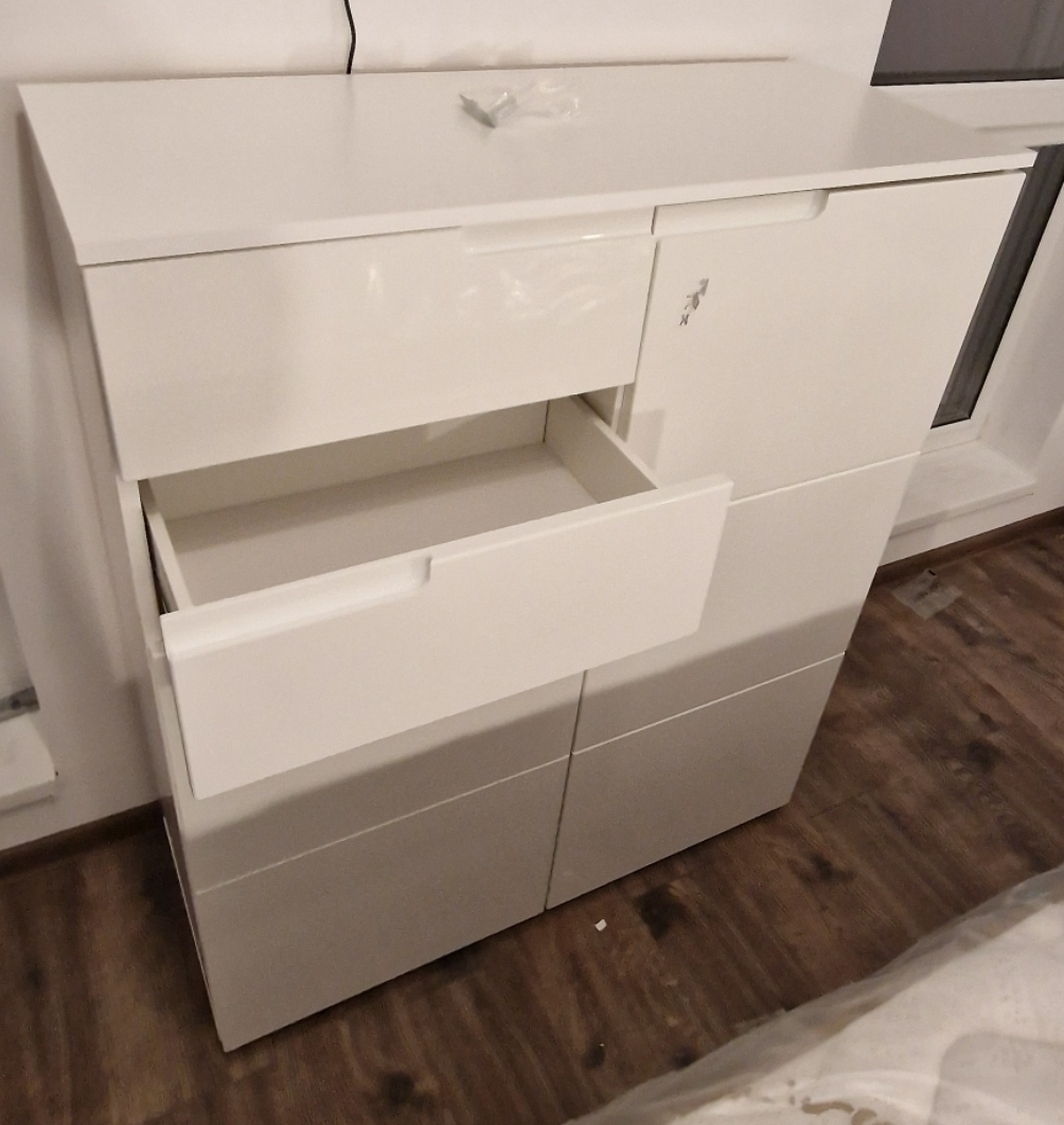 Servicii de asamblare, montaj si instalare mobilier tip Comoda la adresa clientului in Bucuresti si Ilfov [2]
