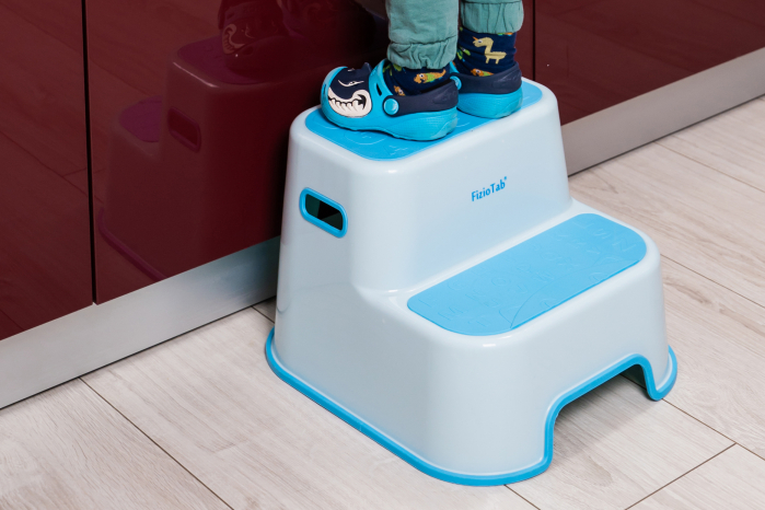 Scaunel Inaltator WC in Doua Trepte FizioTab®, cu Suprafata Antialunecare cu Cifre si Litere, Multifunctional, Albastru turcoaz [9]