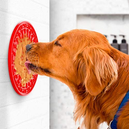 Covoras Hranire Licky Mat, FizioTab® pentru Caini si Pisici, Impotriva Anxietatatii si Plictiselii, 15x15X1 cm, Rosu, Cadou Spatula si 2 Pungi Igienice [1]