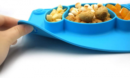 Farfurie Invatare din Silicon pentru Copii, FizioTab®, Antialunecare, 3 Compartimente, Catelus, Albastru [4]