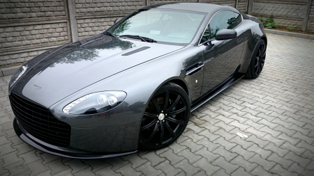 Adaos bara fata - SPLITTER BARA FATA ASTON MARTIN V8 VANTAGE CARBON FIBRE LOOK