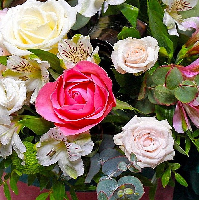 Aranjament Floral A Gift For You [2]