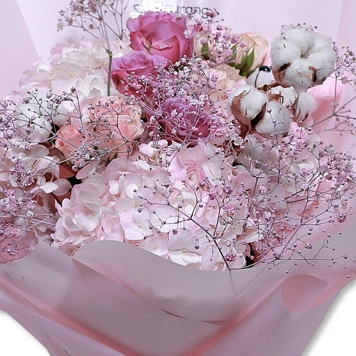 Buchet Baby Pink – Hortensii, floarea miresei, trandafiri, flori de bumbac și mini trandafiri [2]