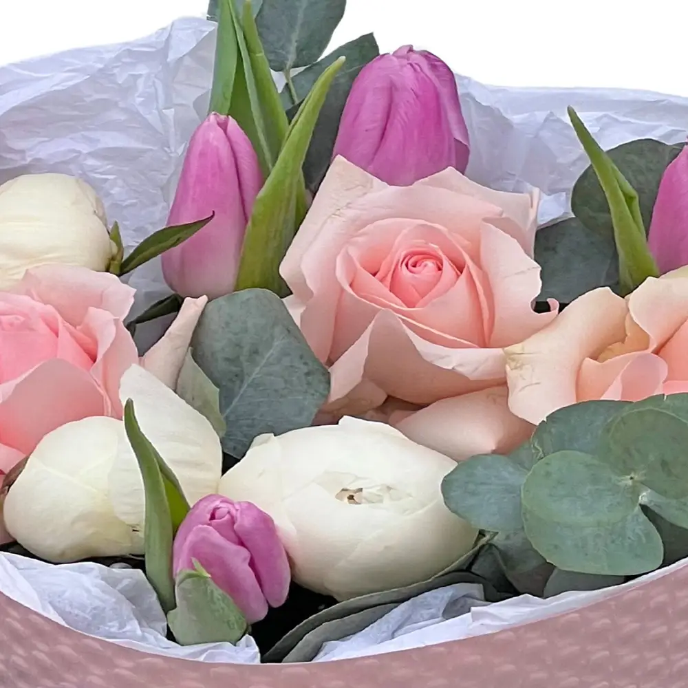 Buchet Endless Love – trandafiri si mini-rosa rosii cu eucalipt, Fleurange Baia Mare [2]