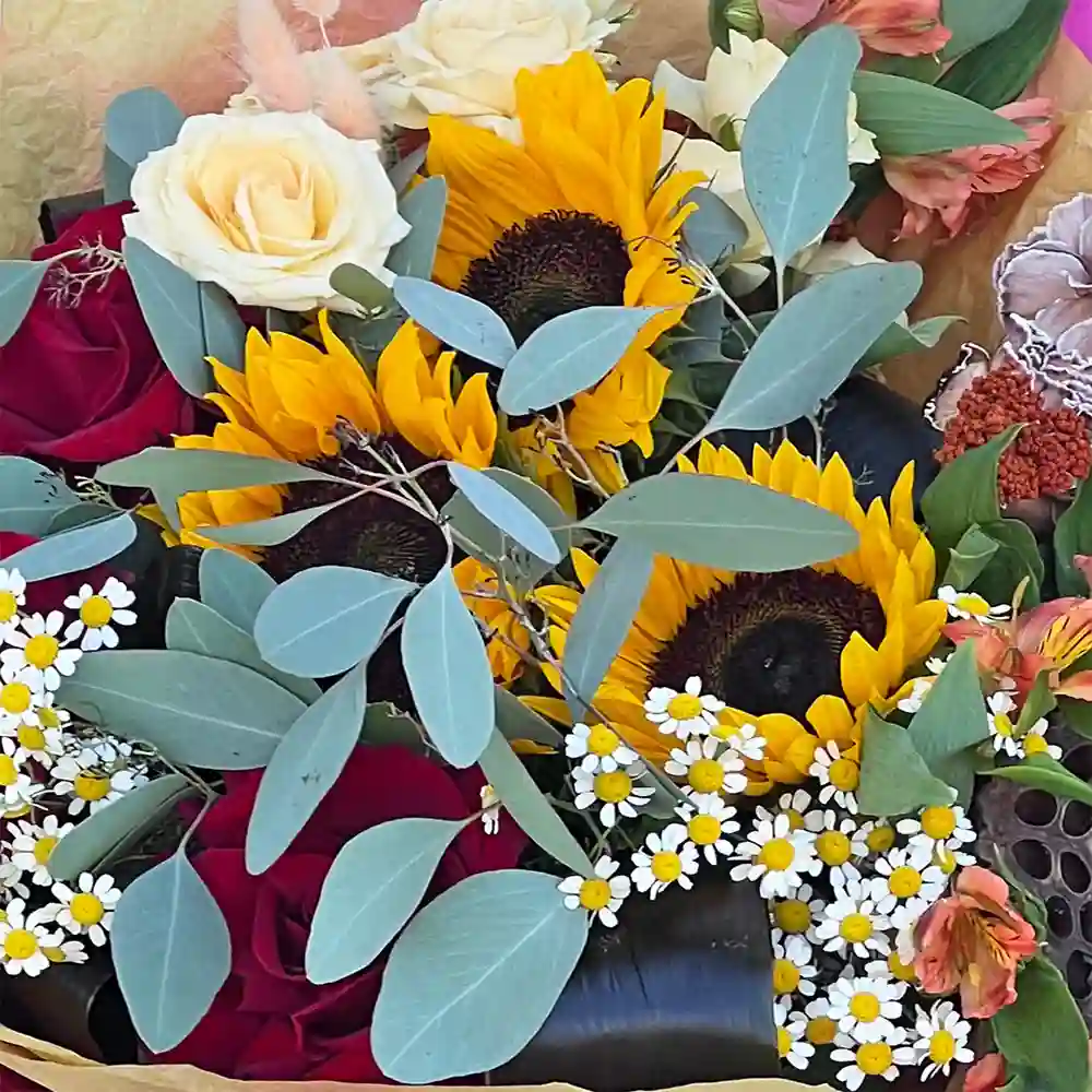 Buchet Enjoy Fall - helianthus si cordyline black, Fleurange Baia Mare [2]
