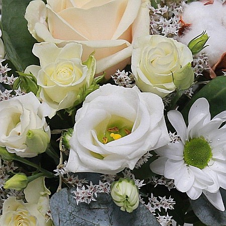 Aranjament Floral All White [1]