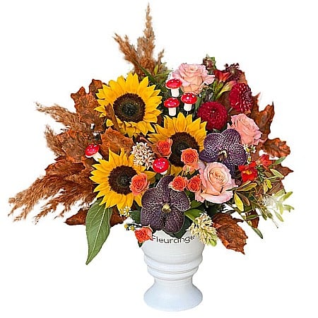 Aranjamente Florale - Aranjament floral de toamnă cu floarea-soarelui, dalii și trandafiri – Fleurange