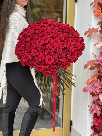 Buchet 101 Trandafiri Roșii 70cm – Declarație Impresionantă de Dragoste [2]