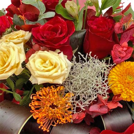 Buchet Amurg leucospermum dalii trandafiri crizantema cordyline calocephalus florarie Baia Mare Fleurange [1]