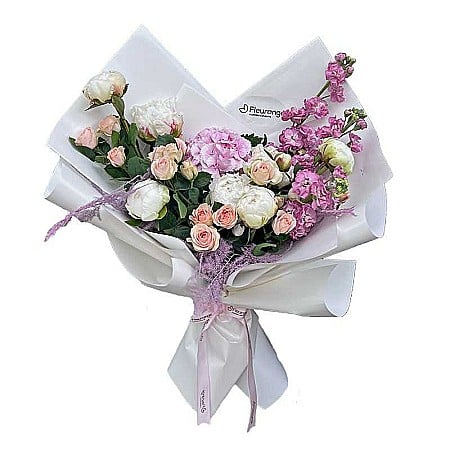 Onomastica - Buchet Bloom cu Bujori și Mini Trandafiri Roz – Flori de Primăvară