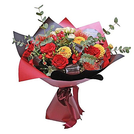 Pentru Bunica - Buchet Harvest – Dahlii, Leucospermum, Freesia, Trandafiri, Mini-Rose și Eucalipt