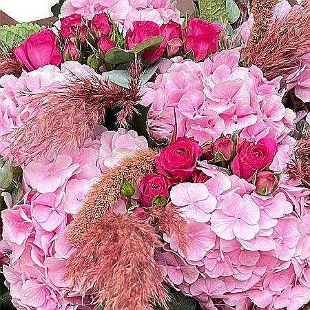 Buchet Hortensii și Mini-Rose [1]